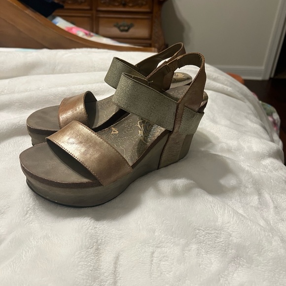 OTBT 'Bushnell' Wedge Sandal Sz 10 - Picture 2 of 5